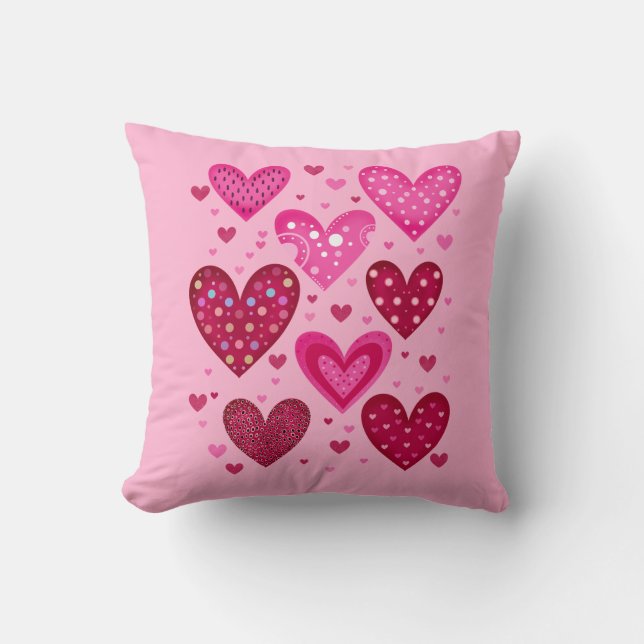 Pink and Red Patterned Hearts Kudde (Framsida)