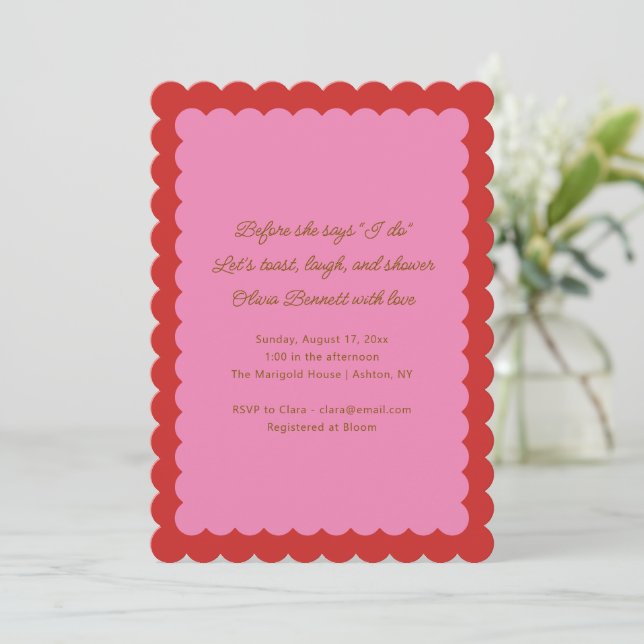 Pink and Red Scalloped Edge Bridal Shower Inbjudningar (Stående Fram)