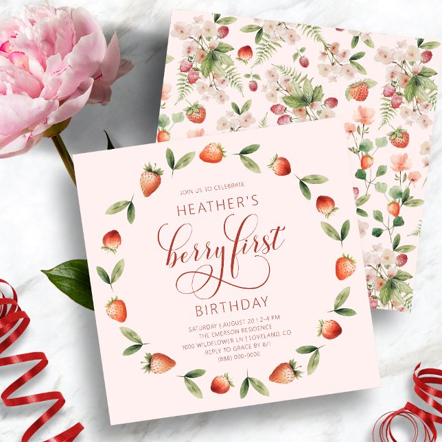 Pink Berry Födelsedag Inbjudningar (Pink Berry First Birthday Invitation with Strawberries by Painted Paperie
)