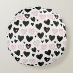 Pink Black Hearts Birthday Rund Kudde<br><div class="desc">Pink Black Hearts Birthday</div>