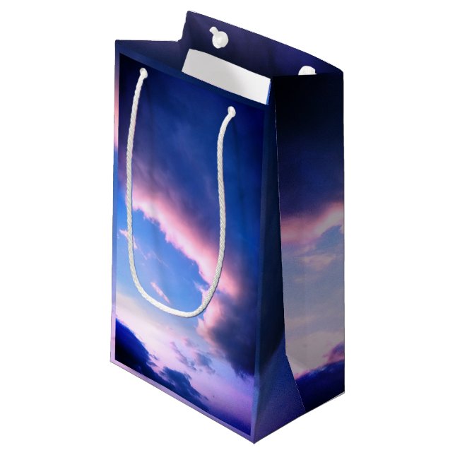 Pink clouds (Framsidan Vinklad)