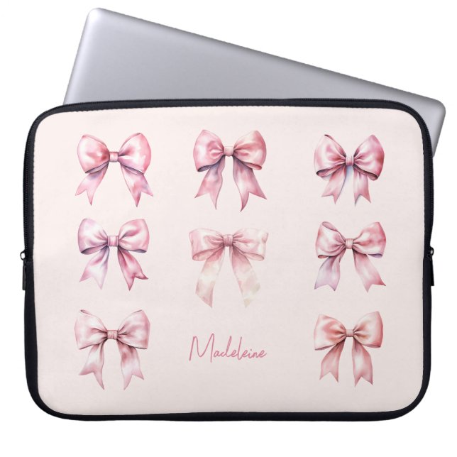 Pink Coquette Bow Custom Name Laptop Fodral (Framsidan)