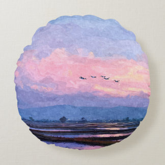 Pink Dusk Flight Watercolor Landscape Pillow Rund Kudde