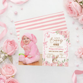 Pink Floral Some Bunny First Birthday Photo Inbjudningar