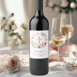 Pink floral wreath cross First Communion Vinflaska Etikett<br><div class="desc">A white background,  decorated with watercolored pink and ivory flowers in a wreath and a golden cross. Personalize and add the name and date.</div>