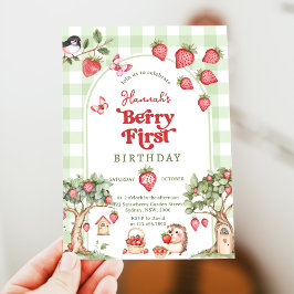 Pink Gingham Berry First Strawberry 1st Birthday Inbjudningar
