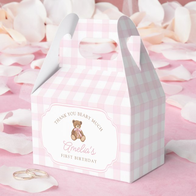 Pink Gingham Teddy Bear Beary First Birthday Presentaskar (Bröllop)