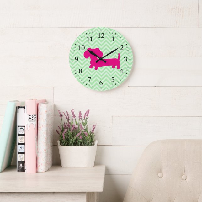 Pink & Green Dachshund Wall Clock Stor Klocka (Läsesal)