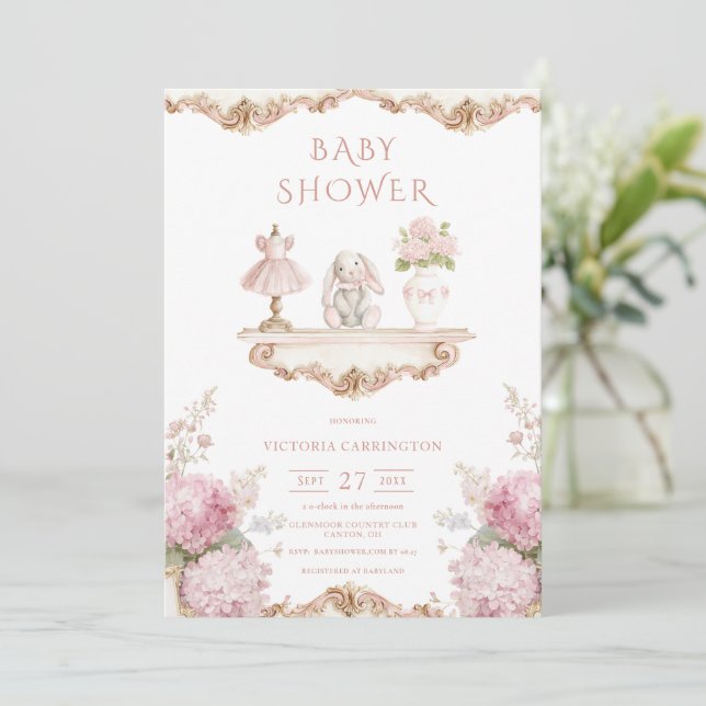 Pink Hydrangea Vintage Baby Shower Invitation Inbjudningar (Stående Fram)