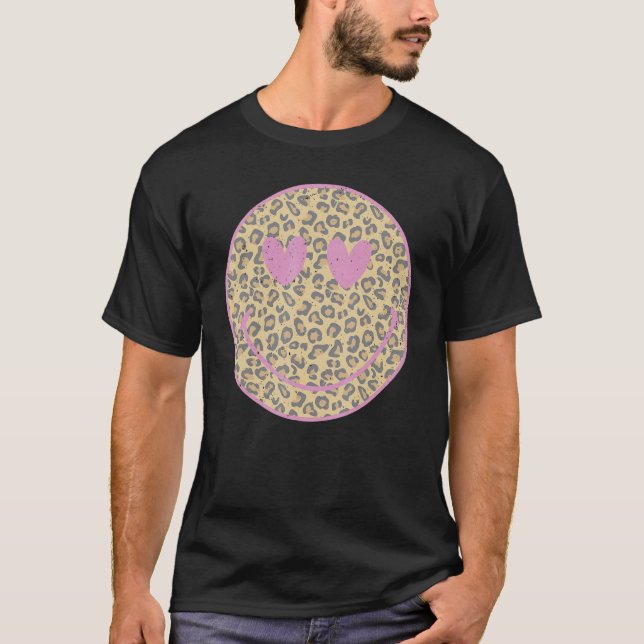 Pink Leopard Smile Face  Heart Eyes Happy Face T Shirt (Framsida)