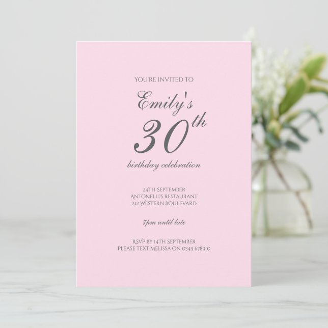 Pink Minimalist 30th Birthday Party Invitation Inbjudningar (Stående Fram)
