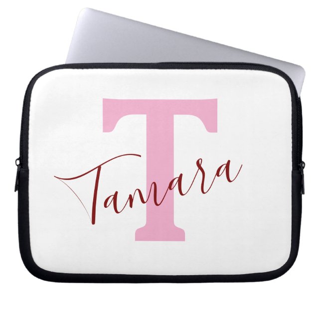 Pink Monogram Laptop Sleeve | Custom Name (Framsidan)