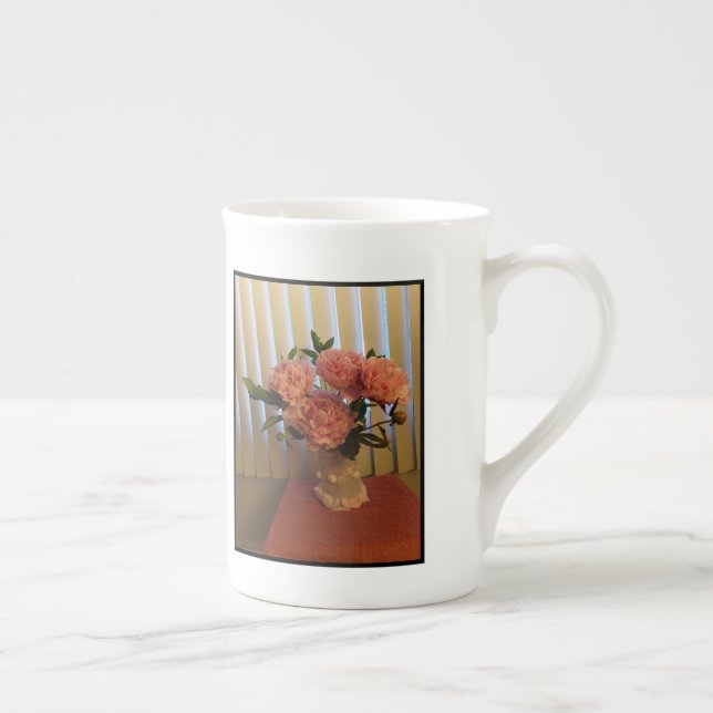 Pink Peony Bouquet Bone China Mug Benporslin Mugg (Höger)
