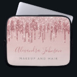 Pink Rose Gold Glitter Sparkle Monogram Laptop Fodral<br><div class="desc">Rosa - Ro Guld Faux-Fodral som kör Glitter och Gnistra Elegant Monogram Business Professionell Hair och makeup Beauty Promotional Work Laptop Computer Sleeve eller . Det här fodral kan anpassas så att det namnteckning skriptet namn och jobb- eller befattningstitel inkluderas.</div>
