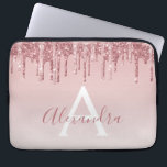 Pink Rose Gold Glitter Sparkle Monogram Laptop Fodral<br><div class="desc">Rosa - Ro Guld Faux-Sleeve- som kör Glitter och Gnistra Elegant Monogram Girly Cute Computer Fodral eller . Det här fodral kan anpassas så att du inkluderar ditt namnteckning skript namn.</div>