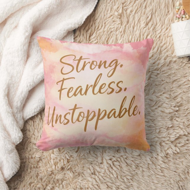 Pink Strong, Fearless & Unstoppable Motivational  Kudde (Filt)