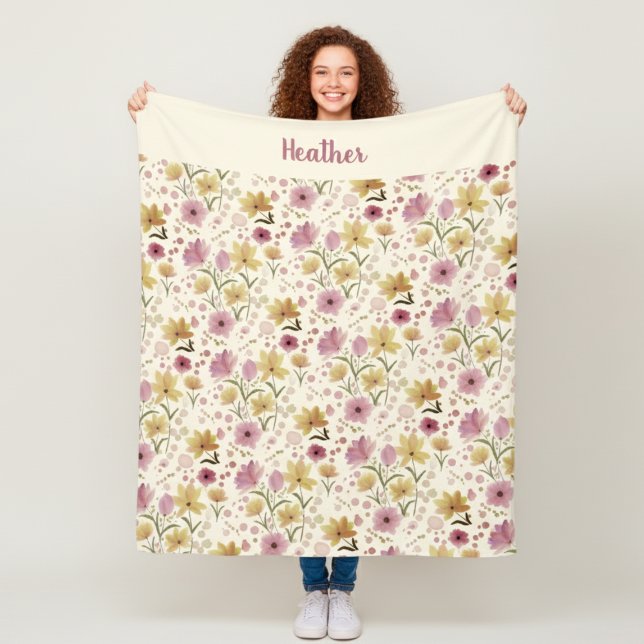 Pink Watercolor Wildflower Monogram Name Fleecefilt (Skapare uppladdad)