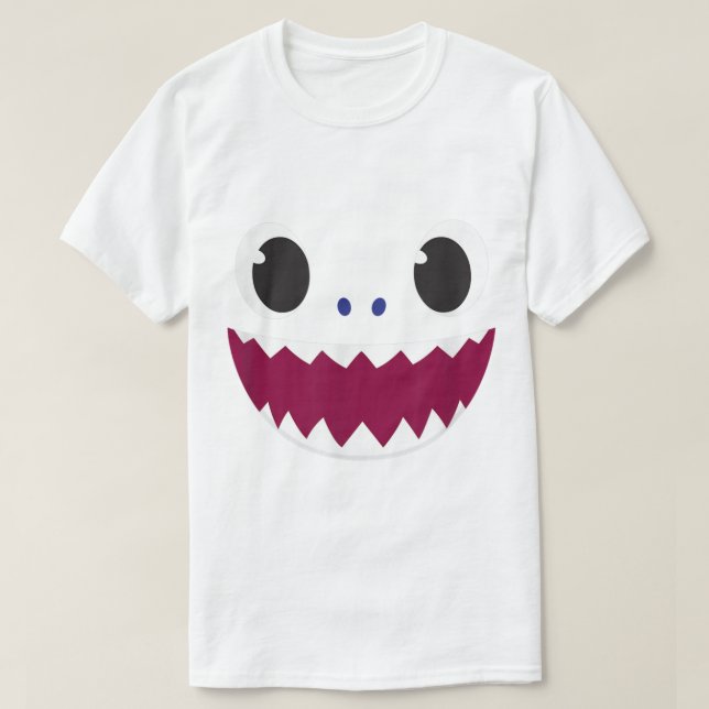 Pinkfong Baby Shark Daddy Shark  T Shirt (Design framsida)