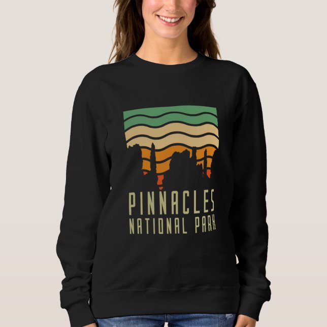 Pinnacles National Park Hiking  4 T Shirt (Framsida)