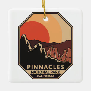 Pinnacles nationalpark Minimal Retro Emblem Julgransprydnad Keramik