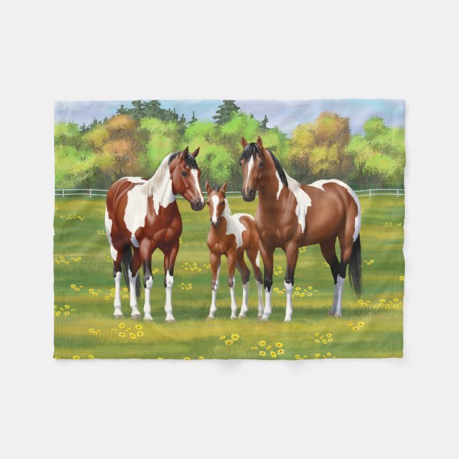 Pinto Paint Quarter Horses in Summer Pasture Fleecefilt (Framsidan (Horisontell))