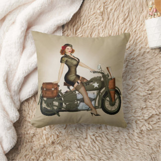 Pinupet Pillow för motorcyklar i armén Kudde