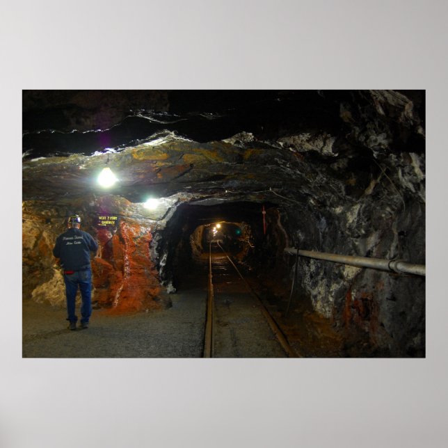 Pioneer Mine Poster (Framsidan)