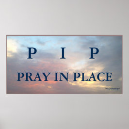 PIP PRAY I STÄLLE POSTER