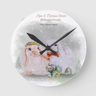 "Pipa & Marlow" Boganhues print Rund Klocka