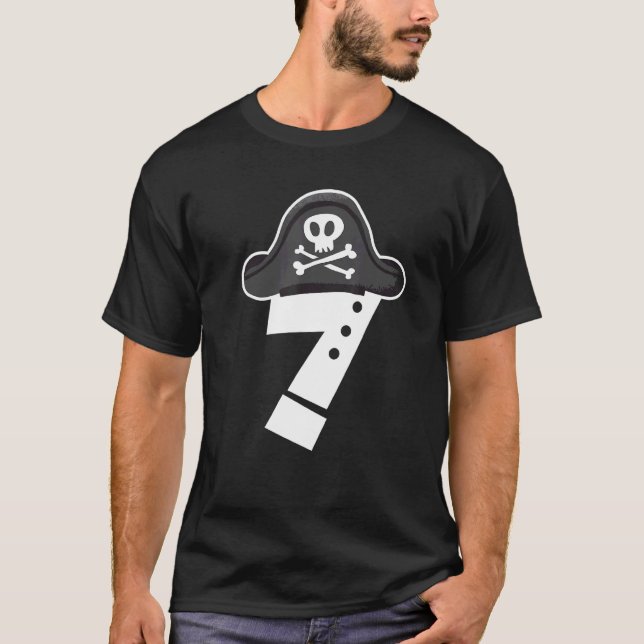 Pirat födelsedag i 7 år t shirt (Framsida)