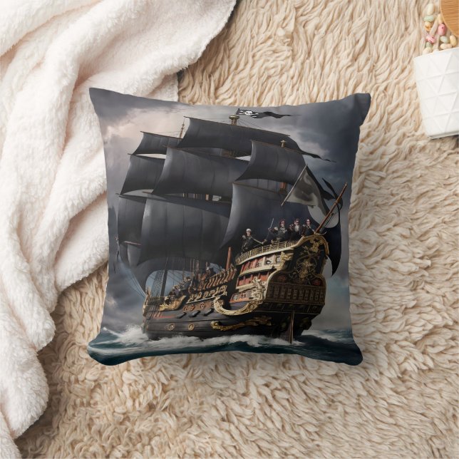 Pirat Frakt som seglar genom Stormy Seas vid Dusk Kudde (Filt)