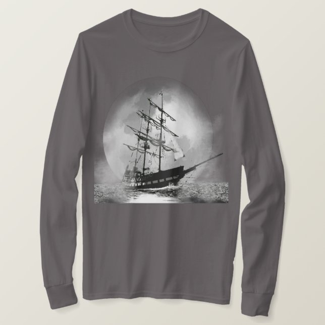 Pirat Frakt som seglar ut ur Fog Måne T-Shirt (Design framsida)