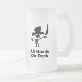 Pirat hela Händer på däck Frostat Ölglas