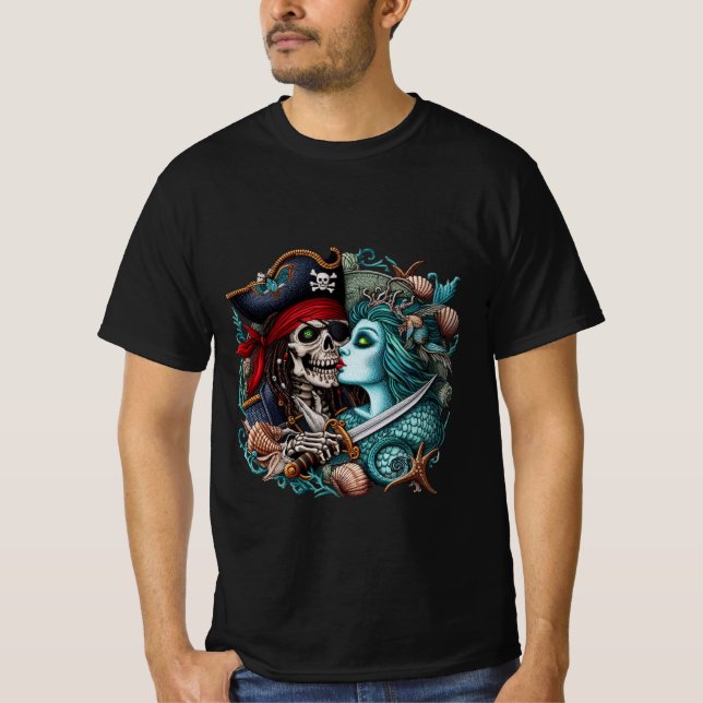 Pirate and Mermaid Kiss T-shirt  (Framsida)