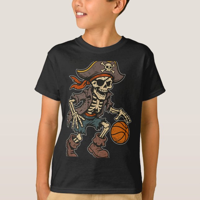 Pirate Skeleton Basketball Halloween Pirate Costum T Shirt (Framsida)
