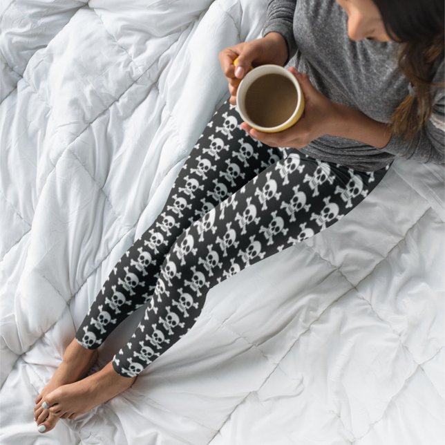 Pirate Skull and Cross Bones Halloween Leggings (Skapare uppladdad)