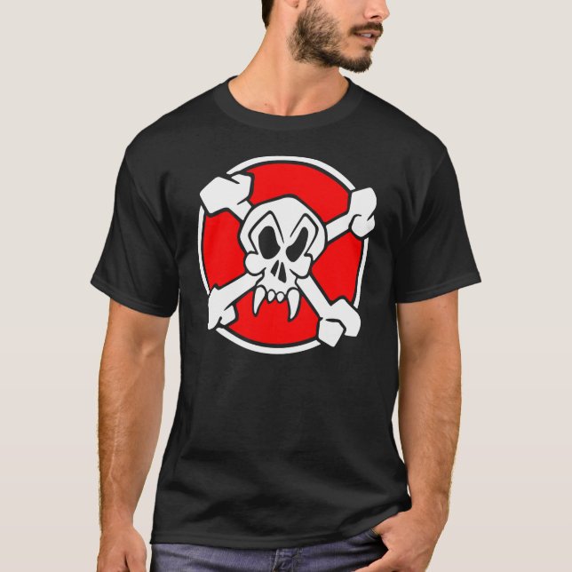 Pirater av den röda pärlemorfärg fulla frontalen tee shirt (Framsida)