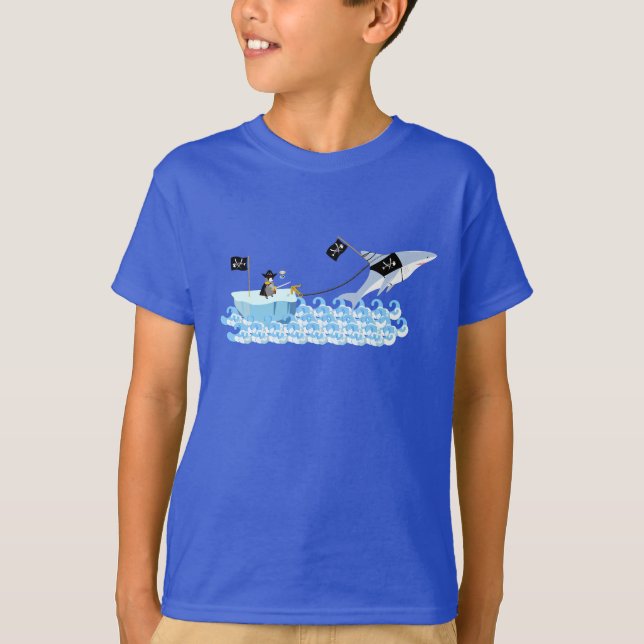 Piratpingvin med hajen t-shirt (Framsida)