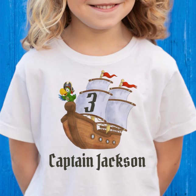 Piratskepps födelsedagsnamn & ålder t shirt (pirate kids birthday shirt with year and name parrot pirate ship design with "captain" )