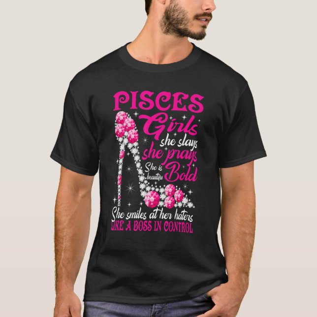 Pisces Girl Like a Boss in Control diamond shoes F T Shirt (Framsida)