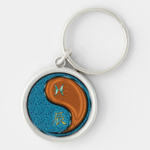 Pisces & Wood Dragon Rund Silverfärgad Nyckelring