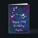 Pisces Zodiac Constellation Grattis på födelsedage Kort<br><div class="desc">Det här kosmiska och celestiala födelsekortet kan vara personlig med namn eller en titel som mamma, dotter, barndotter, brorson, brorson, brorson osv. Utformningen har Pisces zodiac-konstellationen på en mörk blått och lila vattenfärgad galaxbakgrund med spridda stjärnor. Texten kombinerar handskript och modern serif typsnitt för en snyggt och ett klassiskt utseende....</div>