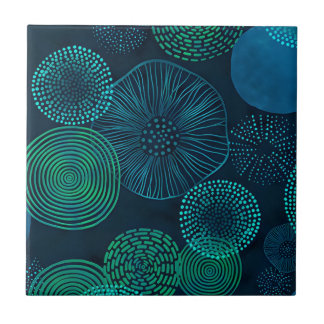 Pistelstenar i handflatan löv kakelplatta