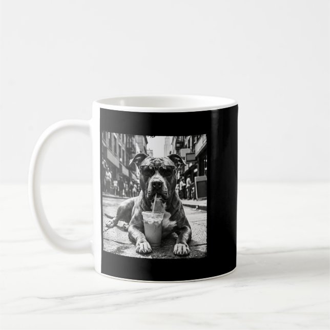 Pit Bull dricker iskaffe Cool hund gatukonst Kaffemugg (Vänster)