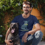 Pit Bull Puppy Hund Wearing Glass Personlig T Shirt<br><div class="desc">Den här anpassningsbarnas grafik illustrerar en stilig valp. Den här hund bär ett par glasögon för färgad och en limmargrön bockslips. Vid grund i groparnas valpbild är det en punkt att lägga till ett namn eller ett eget anpassningsbar i samordningen av kalkgrönt brev.</div>