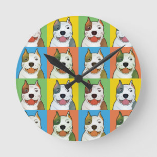 Pit Bull Tecknad Pop-Art Rund Klocka
