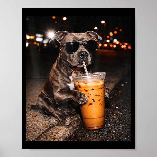 Pitbull Hund Dricker Iced Kaffe med Solglasögon Poster (Framsidan)