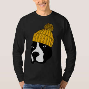 Pitbull Hund Wearing A Beanie T Shirt