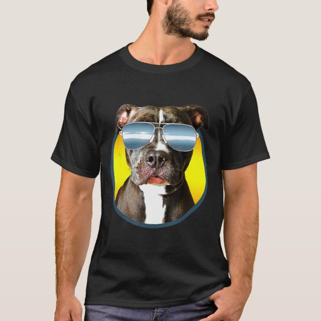 Pitbull med skuggor på Pit Bull T Shirt (Framsida)