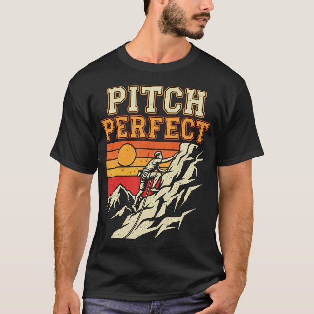 Pitch Perfect Klippklättring Berg T Shirt (Framsida)